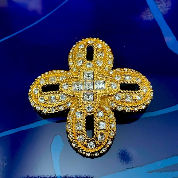 St. John Jewelry - ST. JOHN Vintage Brooch Pin